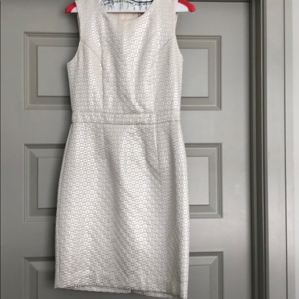 Beautiful white/cream shift dress